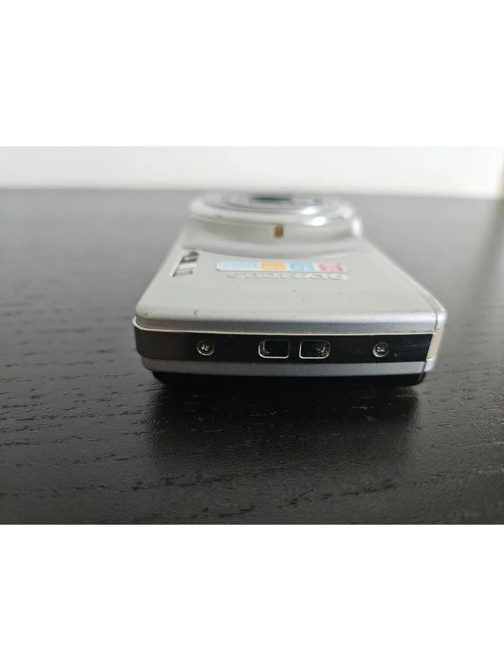 Olympus Stylus 7010 12MP Digital Camera Silver 2GB Memory Card TESTED & WORKS